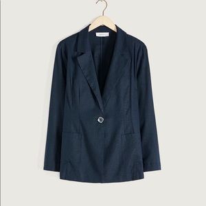 Solid Semi-Fitted Linen Blazer